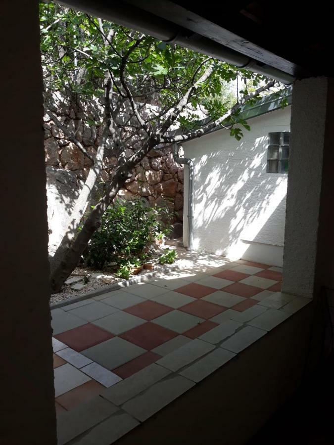 Apartman Grospic 2 Чезарица Экстерьер фото